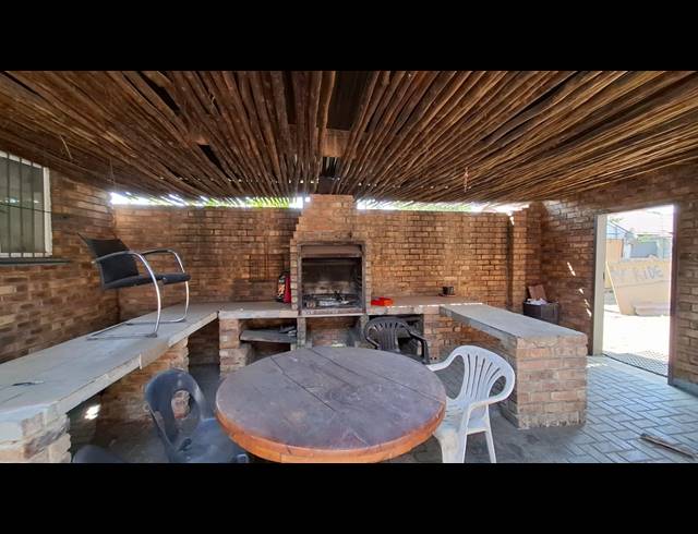 3 BEDROOM HOUSE FOR SALE IN VANDERBIJLPARK SW 2
